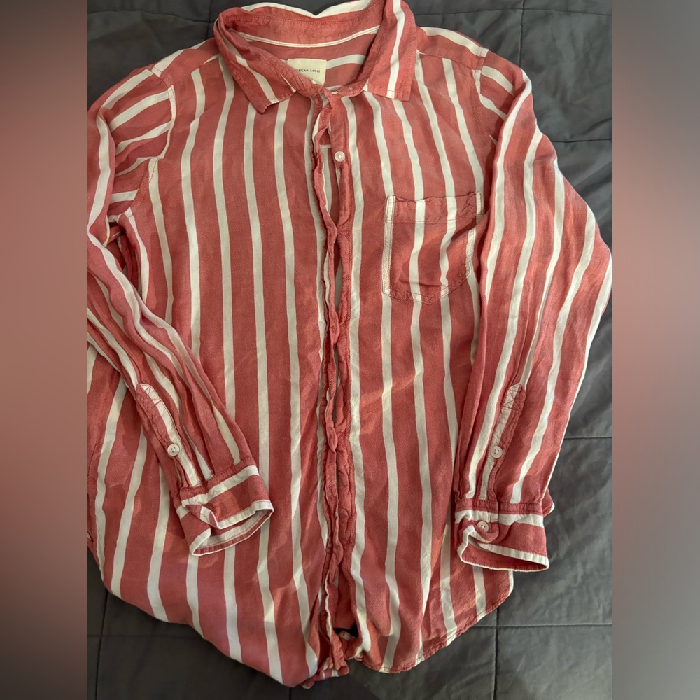 American Eagle Button Down
